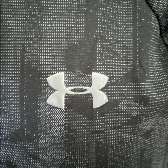 Under Armour UA Men’s SMALL S Black Tech Tee Moisture Wick Logo Shirt EUC - Picture 3 of 5